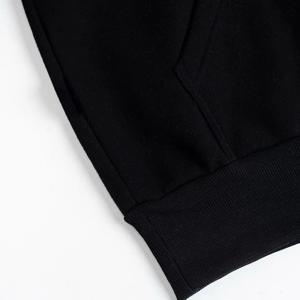 sweatshirt-tag-black-1.webp